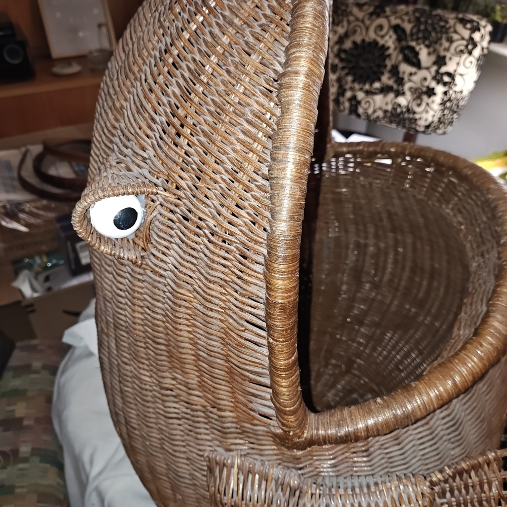 Vintage MCM Wicker Frog Basket